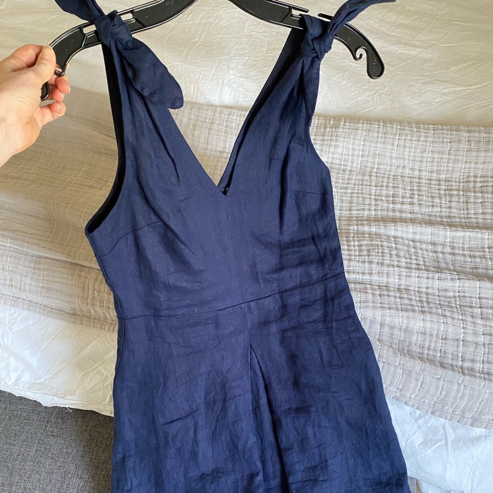 Gap size 4 navy linen dress